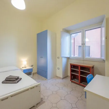 Apartment Bastione Saint Ramy Smarttv, A/c & Self Check-in *